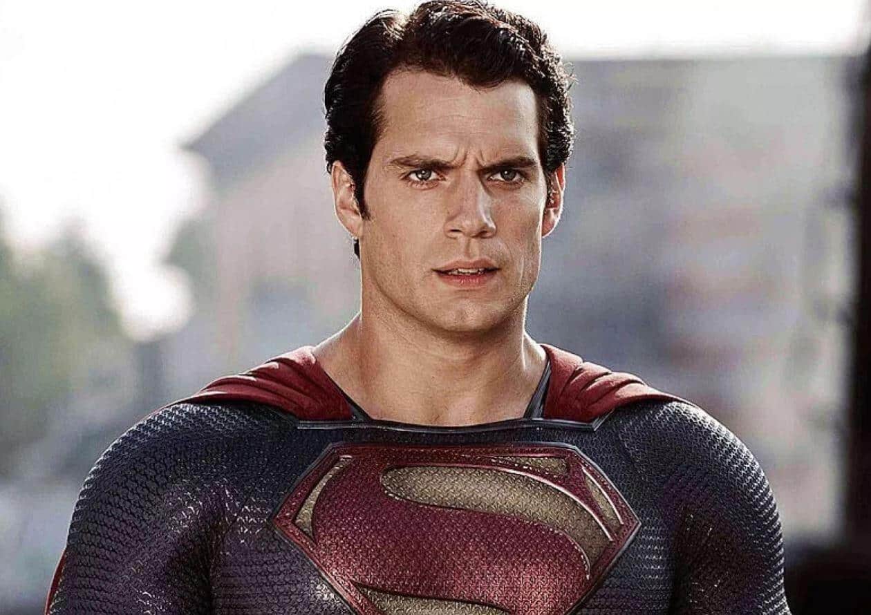 AMÉM! Novo filme do Superman com Henry Cavill está em