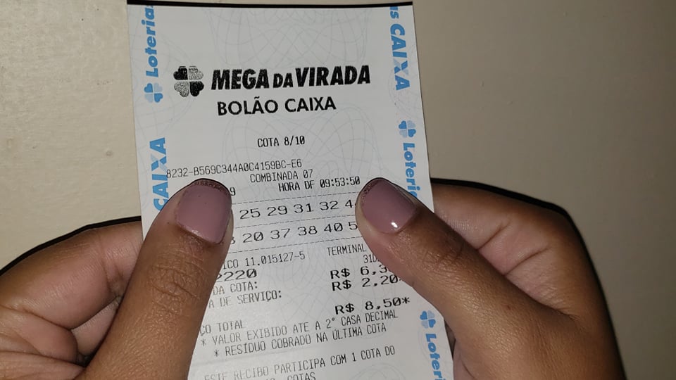 Jogos de jovem que ganhou na quina e quadra no mesmo bolão da Mega da  Virada foram escolhidos por máquina, diz sócio de lotérica, Paraná