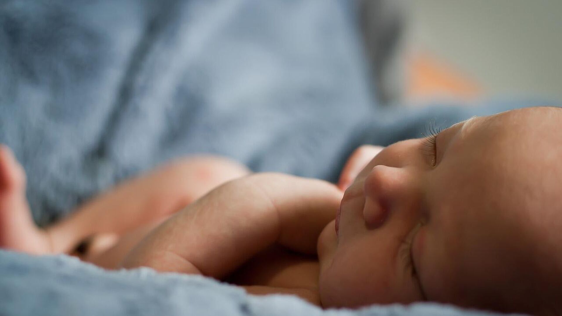 Na Grécia, bebê nasce com DNA de três pais