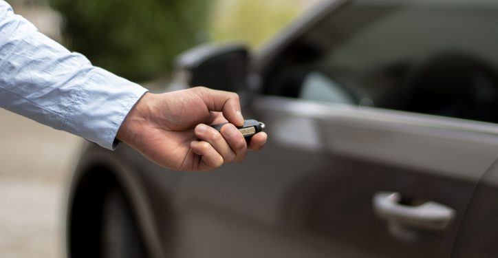 Descubra a função secreta na chave do seu carro