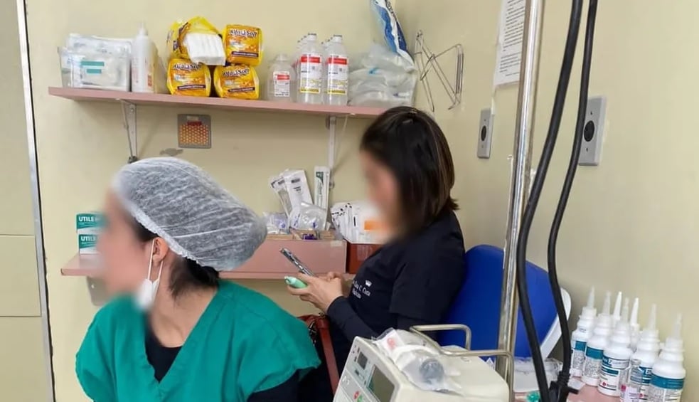 RJ: Estudante de medicina é fotografada com vape em hospital e é desligada