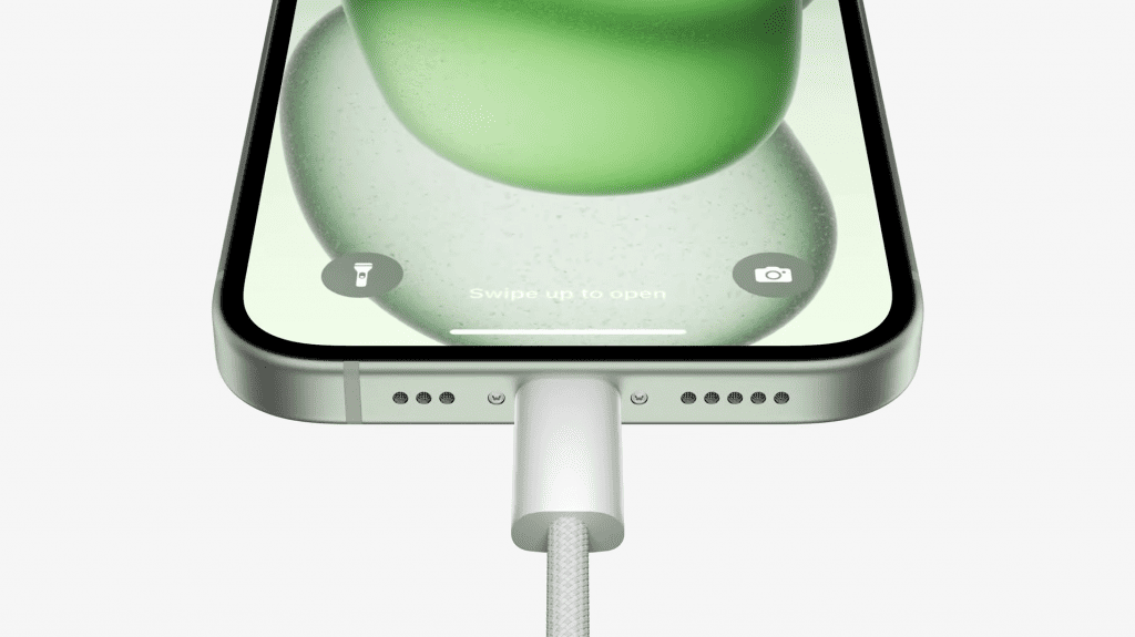 iPhone 15: modelo base usa USB-C com velocidade de 23 anos atrás