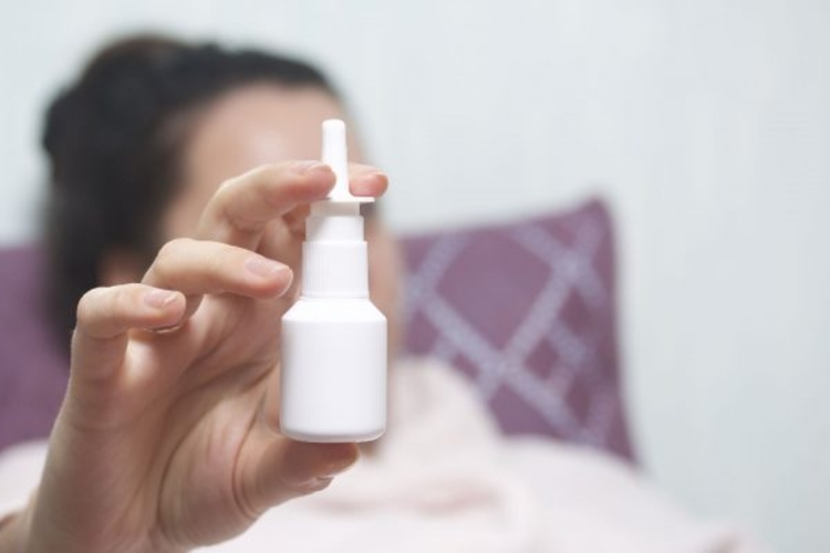 Método quântico é capaz de curar câncer cerebral por meio de spray; entenda