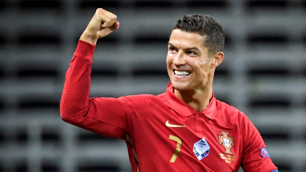 Cristiano Ronaldo é escolhido melhor jogador do século no Globe