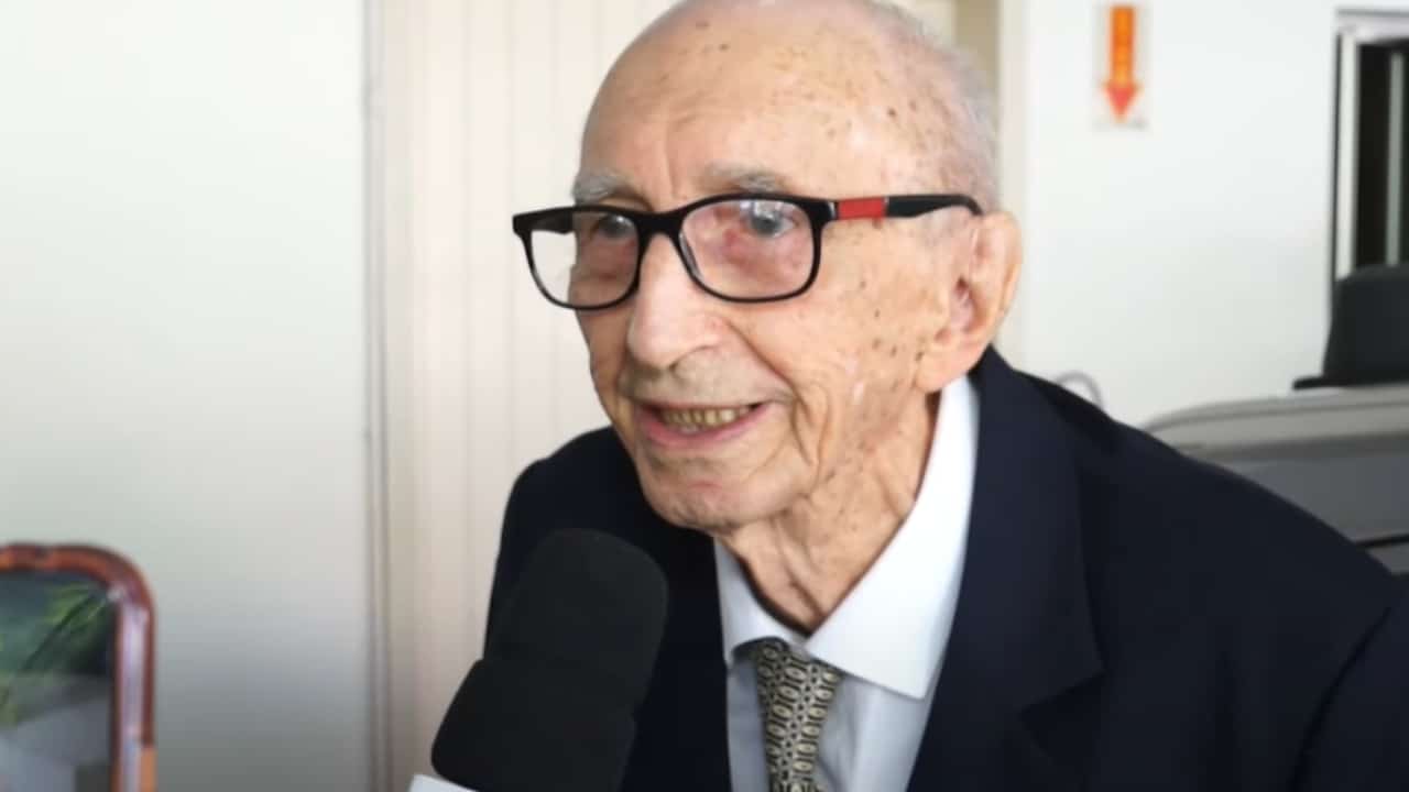 Brasileiro é o funcionário mais antigo do mundo