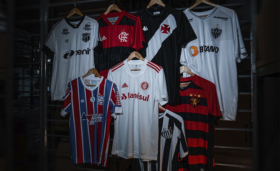 Por que uma camisa de futebol é tão cara? Quanto os times recebem?