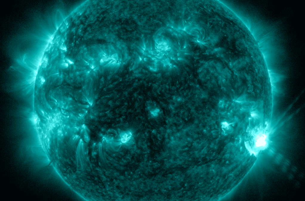 Explosão solar mais poderosa dos últimos anos pode ser vista em vídeo da NASA