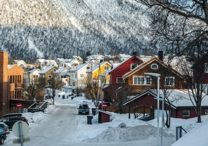 Depois de se tornar símbolo de um país rico e feliz, a Noruega agora enfrenta um problema