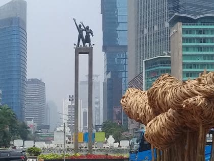 Capital do quarto país mais populoso do mundo está afundando e governo corre para inaugurar nova cidade
