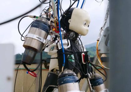Novo robô humanoide pode voar e trabalhar em resgates