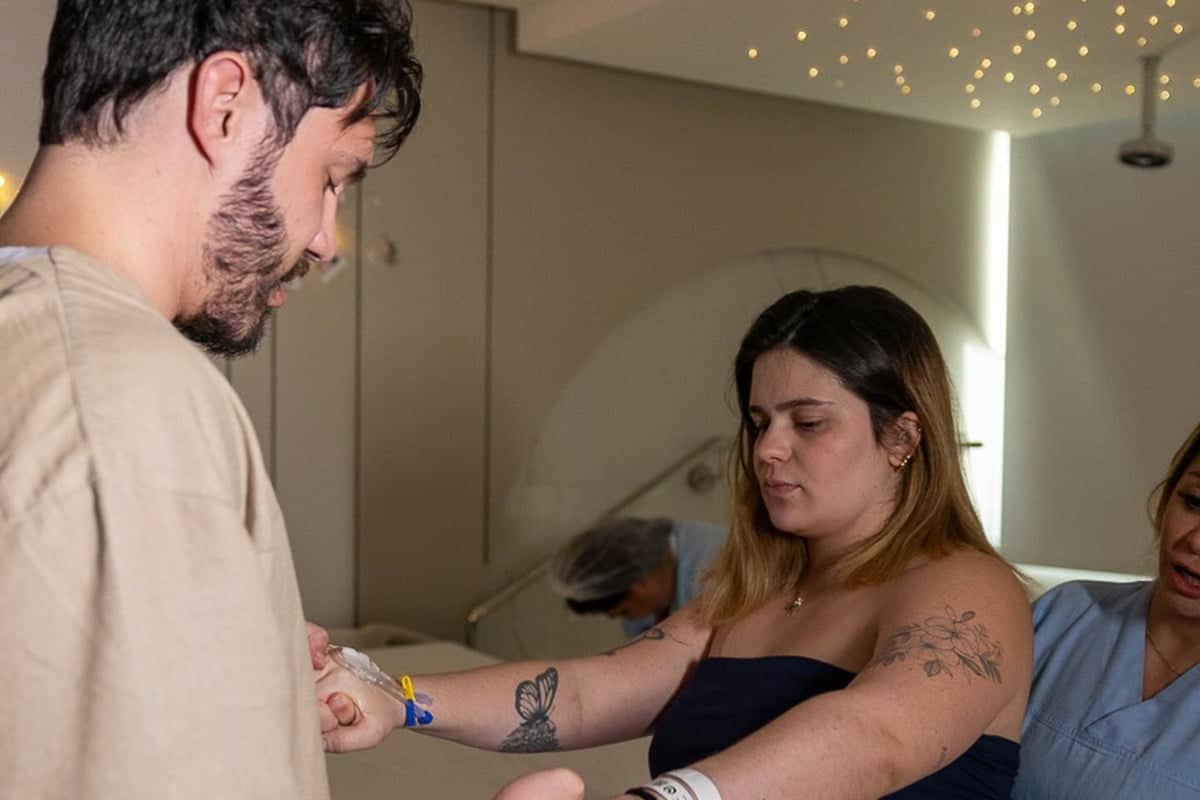 Entenda o que é hemorragia pós-parto que levou Viih Tube para UTI