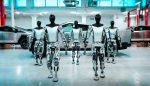 Tesla quer construir “exército” de 10 mil robôs humanoides esse ano