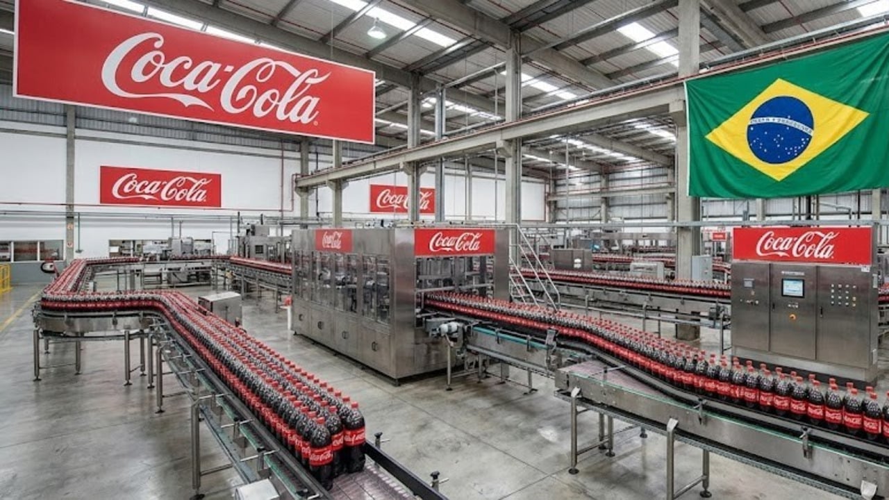 maior fábrica de Coca-Cola do mundo localizada em Anápolis produzindo 2 bilhões de litros por ano