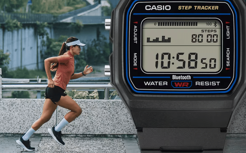 Casio F-B100W combina visual retrô com funções fitness e conexão com smartphones. Foto: Divulgação.