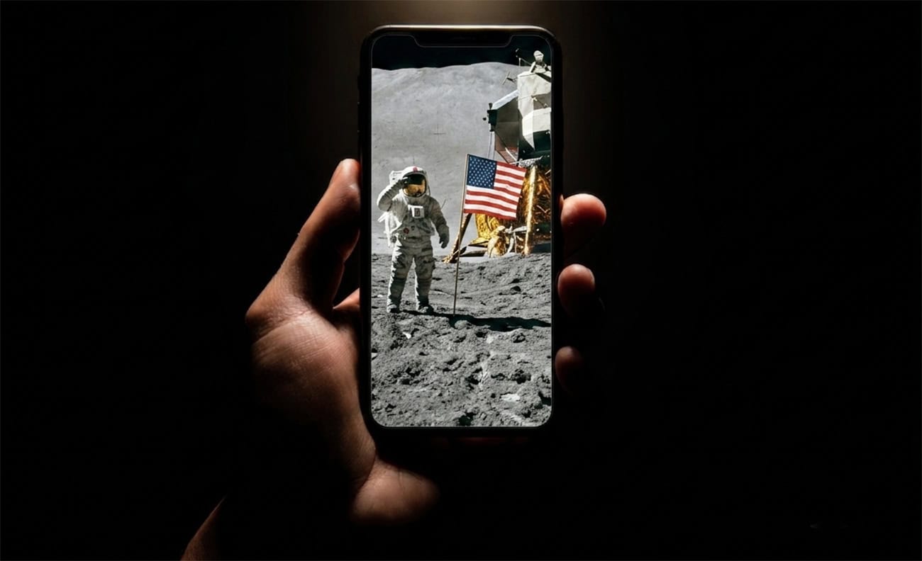 Um smartphone moderno dos mais simples teria capacidade mais do que suficiente para executar o software de navegação da missão Apollo 11, que pousou astronautas na Lua pela primeira vez. - Crédito: Imagem gerada por IA/Gemini