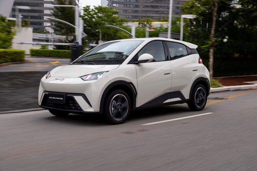 A expansão das marcas chinesas aumenta a concorrência e pressiona os preços no mercado automotivo brasileiro.